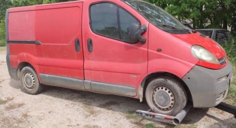 Olcsó furgont keresel? A NAV 175 ezer forintért hirdetett meg egy Opelt
