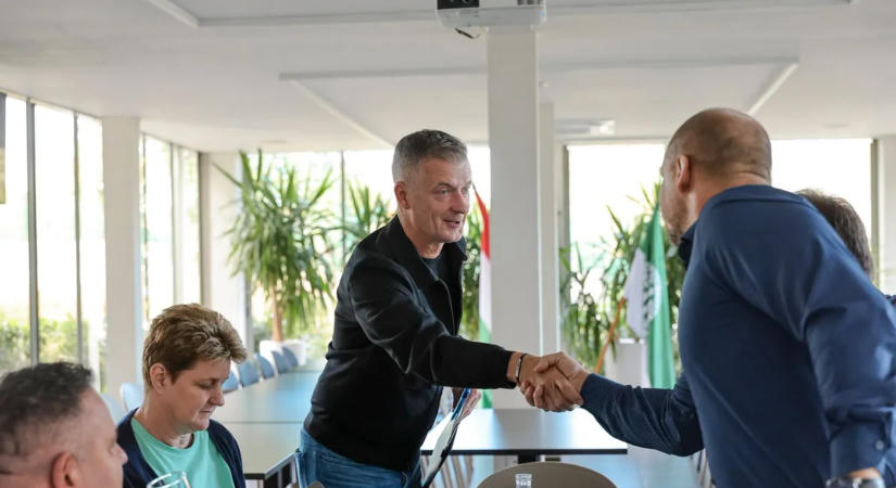 Kubatov újabb bizalmat kapott a Fradiban, miközben törvényjavaslat érintheti a jövőjét