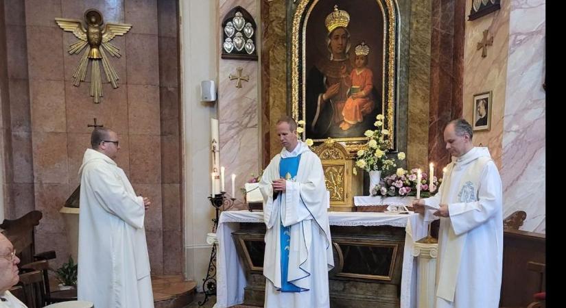 A Rábaközi Boldogasszony kegykép előtt miséztek a premontrei apátságban