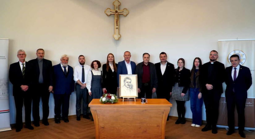 Hit, hűség megmaradás – Esterházy János öröksége