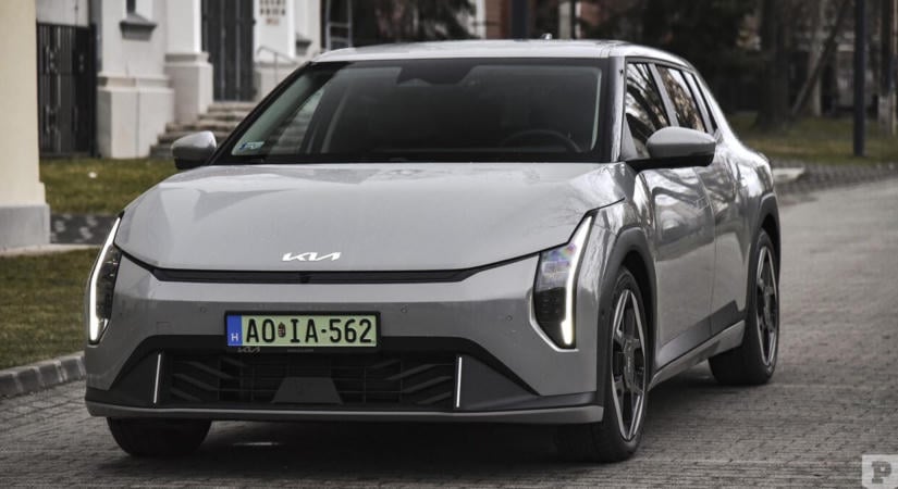 Ilyen a Kia EV4, ha nem ronda – EV4-teszt