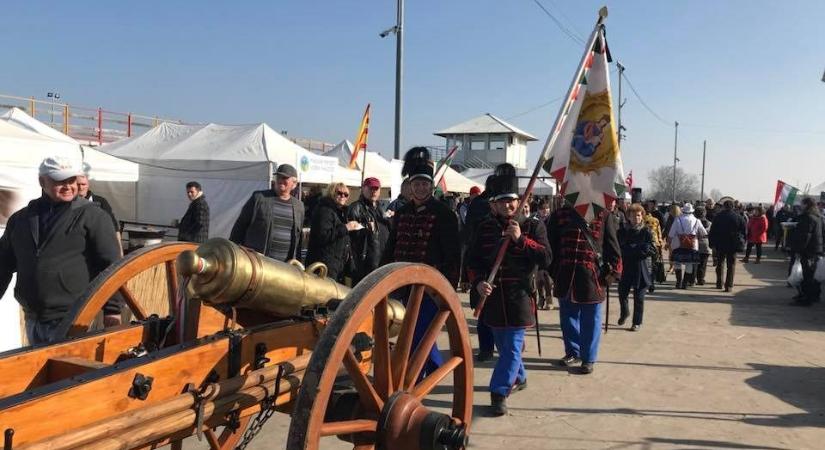 Télbúcsúztató ízek, hagyományok és közösségi élmény Kakucson