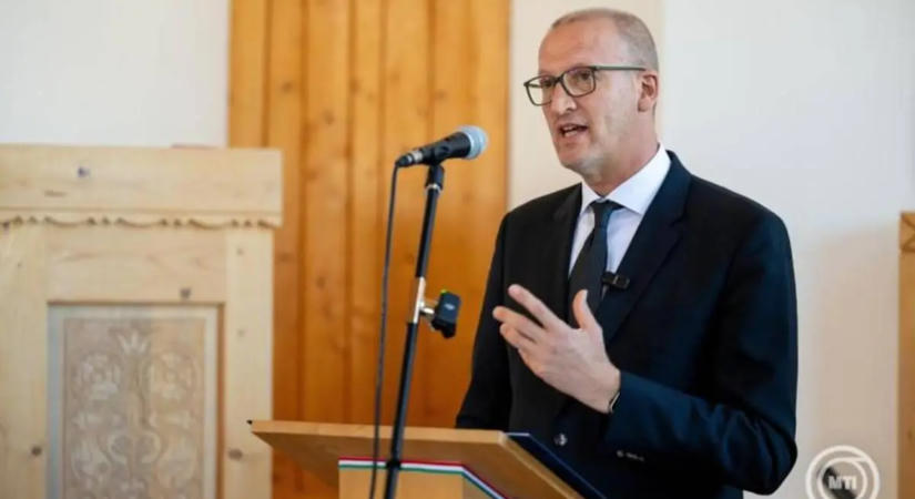 Tarr Zoltán: kötelességünk a határon túli magyarok jogainak képviselete