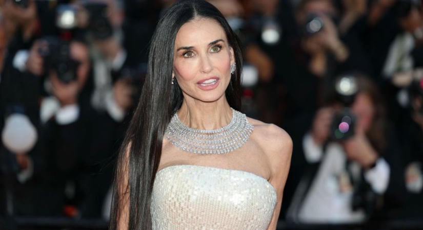 A 63 éves Demi Moore rövidre vágatta hosszú haját: így fest új frizurájával – FOTÓ