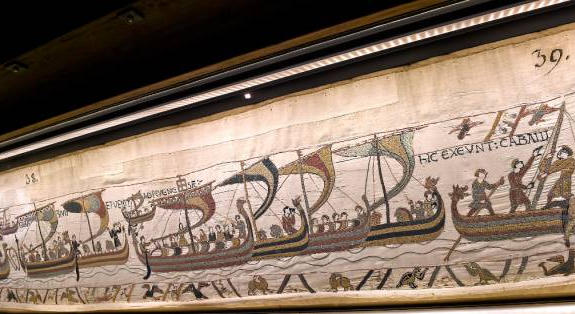 Hetven méter történelem: Angliában a Bayeux-i kárpit! - De szabad-e 1000 éves textileket utaztatgatni?