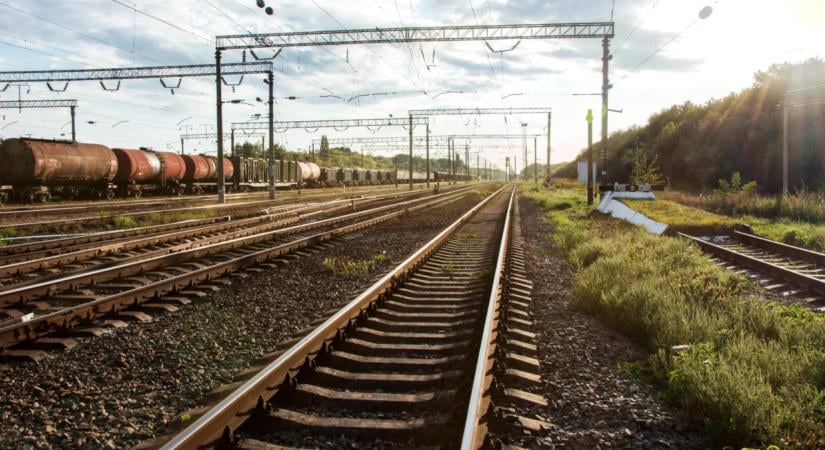 Kábeltűz miatt szünetel a vonatforgalom Hegyeshalom és Bécs között szombat estig