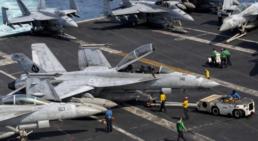 250 napja bevetésen a USS Abraham Lincoln, romlik a legénység állapota