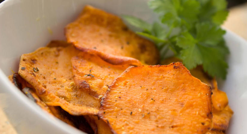 Ropogós édesburgonya-chips házilag: ezen múlik, hogy ne puhuljon meg