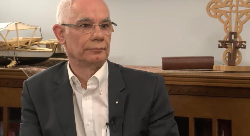 Balog Zoltán megmagyarázta, hogyan kapott állami kitüntetést a bicskei igazgató