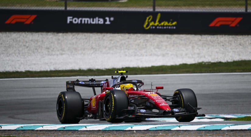 Hamilton Malajziában is feltartásba keveredett, ezúttal pénzbüntetés lett a vége