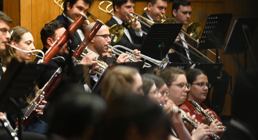 Több mint 40 koncert a debreceni zeneművészeti karon