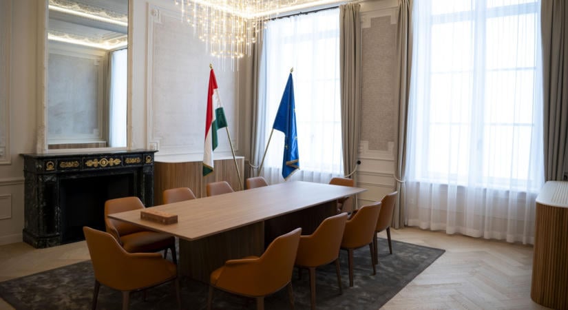 Ruff Bálint lecserélte Orbán Viktor brüsszeli főhadiszállását kezelő cég vezetését