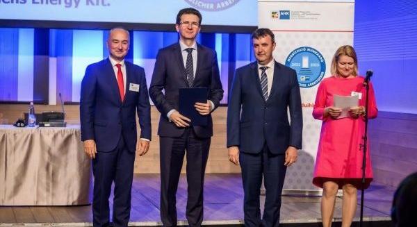 Megbízható munkaadó elismerést kapott a hazai Continental Csoport a Német-Magyar Ipari és Kereskedelmi Kamarától