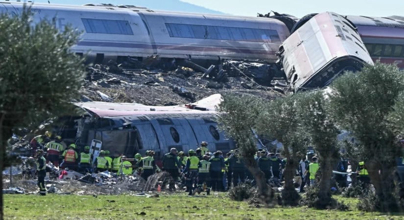 Halálos vonatbaleset történt Spanyolországban: negyven fölé emelkedett a halálos áldozatok száma