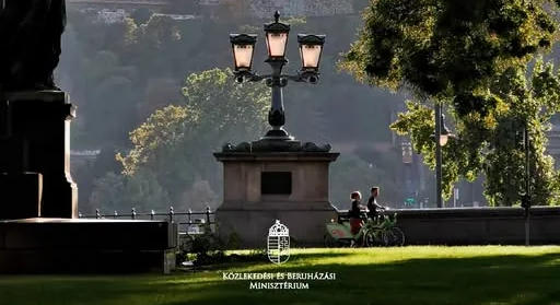 Visszakaphatja Budapest az elvett közterületeket