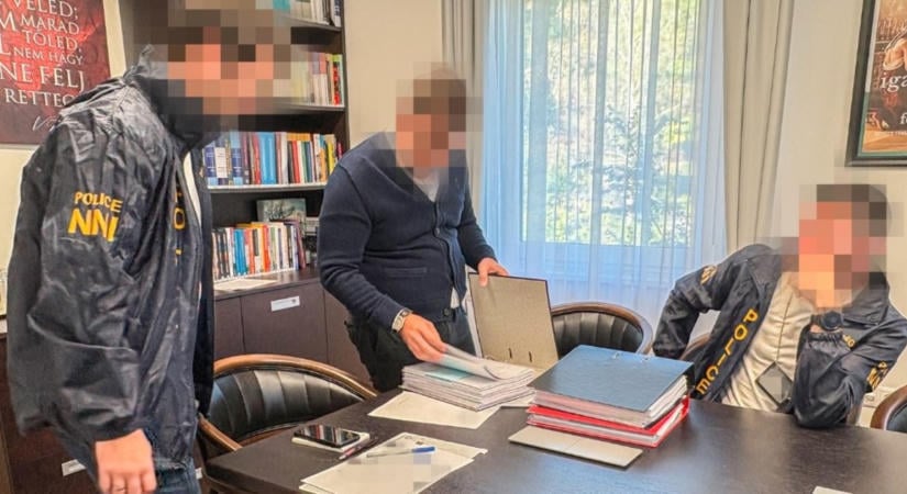 Hűtlen kezelés miatt nyomoznak az Alapjogokért Központ háttércégénél