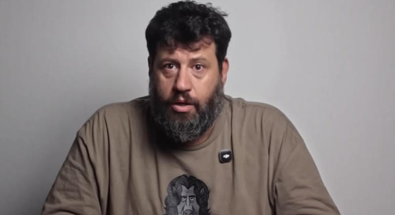 Puzsér Róbert videóban kért bocsánatot a nERDŐ című „förtelmességért és tiszteletlenségért”