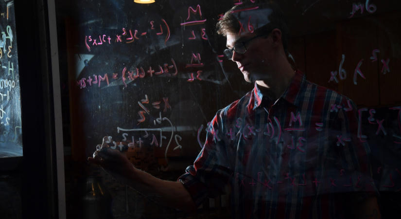 Erdős Pál is csodálta a matematikus zsenit, aki ma az AI mellett kardoskodik