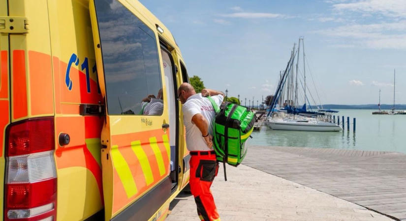 Rohannak az életünkért: ennyi idő alatt érnek ki a mentők Somogyban