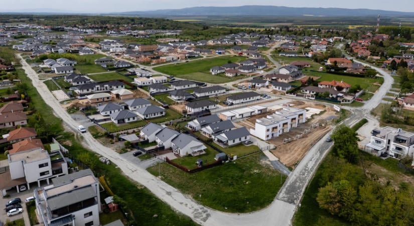 Szabálytalan munkavégzés történt a szombathelyi Oladi Plató azbeszttel szennyezett útjain