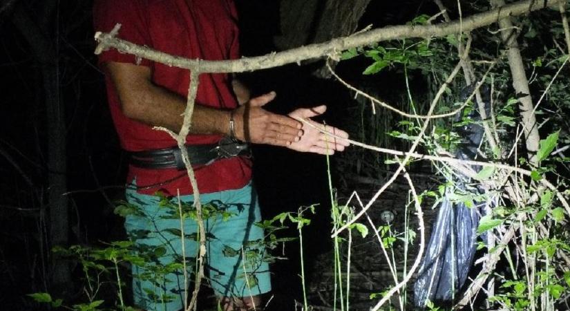Bicskával rabolt ki József egy horgászt, az így zsákmányolt 180 forintból három zsemlét és kenőmájast vett