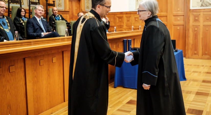 Kinevezték Magyarország első gyógytornász végzettségű egyetemi tanárait a Pécsi Tudományegyetemen