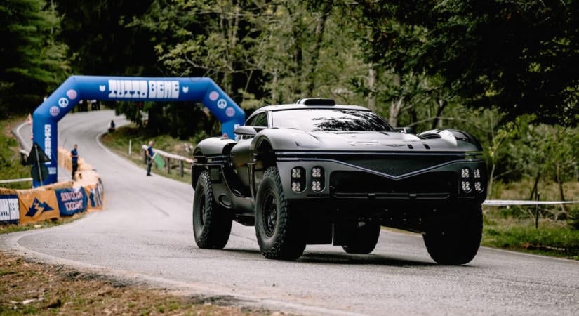 V8-cal és 1100 lóerővel támad a Genesis terepszörnye
