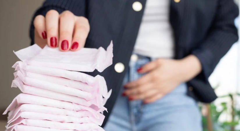 Sok nő legyint rá, pedig nem kellene: ezek állhatnak a nagyon erős menstruáció mögött