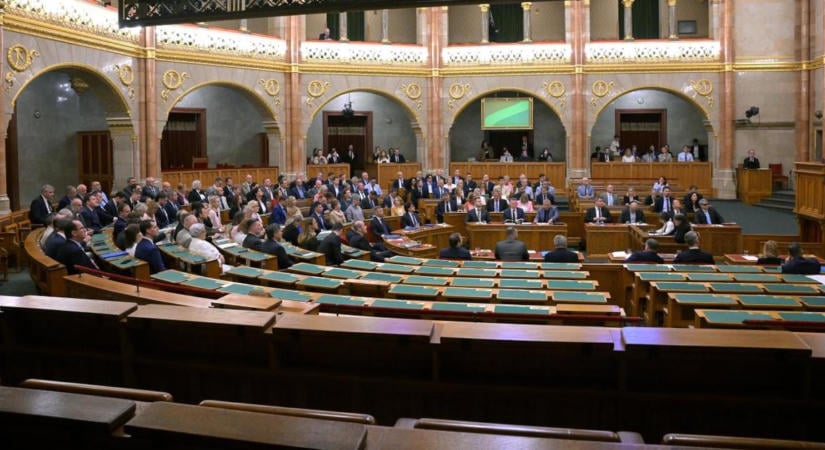 Az ellenzék nem vesz részt a parlamenti emlékülésen
