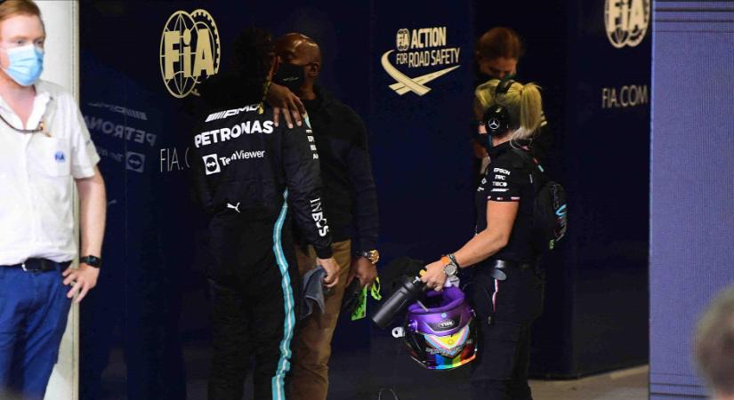 Villeneuve szerint Hamilton veresége jót tesz az idei évnek