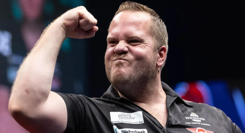 Hungarian Darts Trophy: kiesett a nyolcaddöntőben Van Gerwen és Cross
