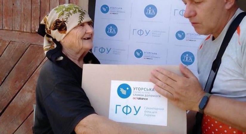 Több mint 20 ezer embernek segít túlélni a telet Ukrajnában az Ökumenikus Segélyszervezet (videó)