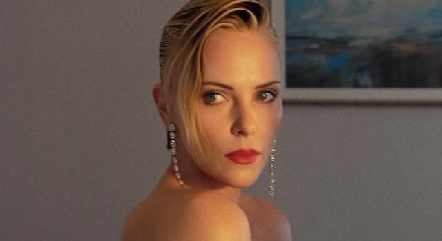 Szokatlanul merész: felső nélkül pózol új fotóján Charlize Theron