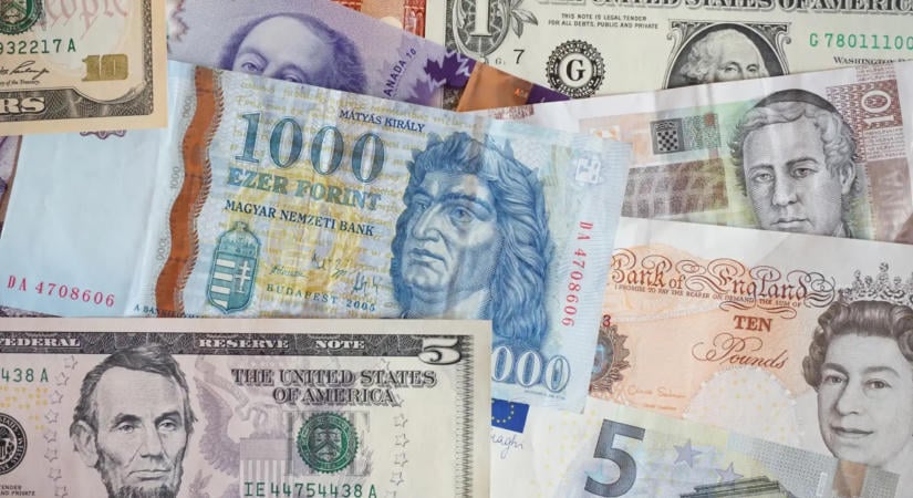 Gyengült a forint a dollárral szemben