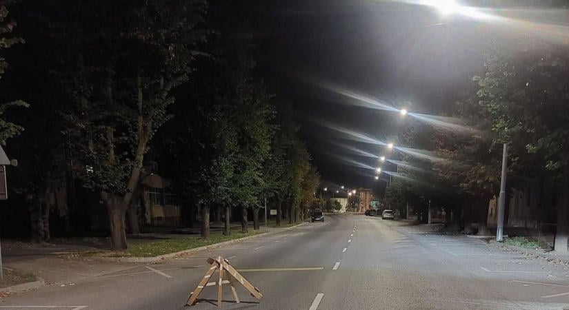Balesetveszélyesre rendezték át az utat Kapuváron - Ebből nagy baj is lehetett volna