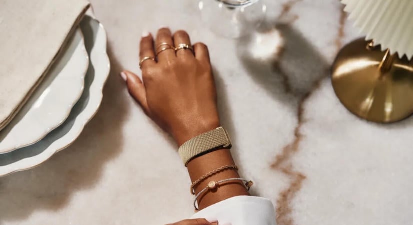 Új Metal Mesh szíjak érkeztek a Fitbit Airhez, nem olcsón