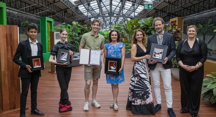 Díjazták az OPERA művészeit és háttérdolgozóit