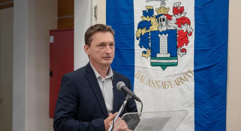 Kilépett a Fideszből Balassagyarmat polgármestere