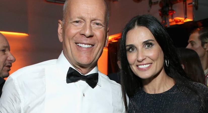 Demi Moore és Bruce Willis 32 éves lánya meseszép volt a párizsi divathéten: Tallulah feltűnőbb volt, mint a manökenek