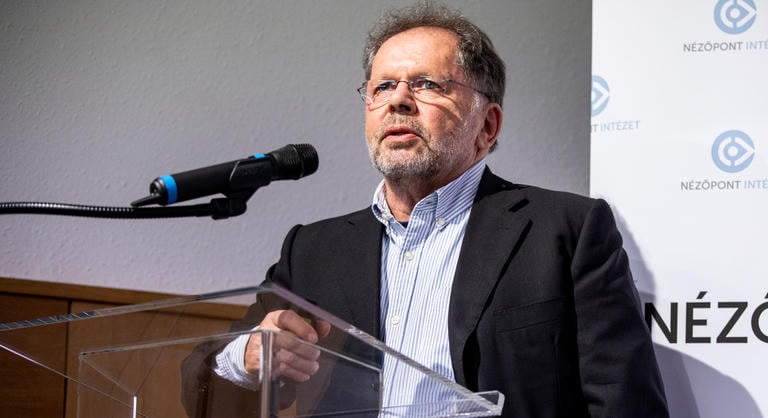 Hann Endre a Századvég 60 ezres kutatásáról: Ez pénzmosás, ilyet komoly szakember nem csinál
