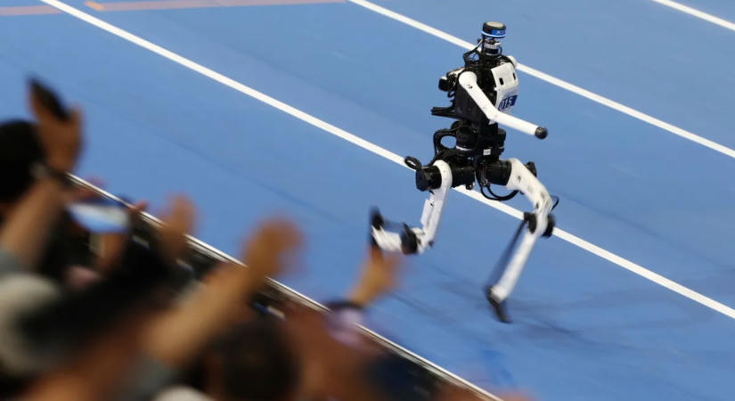 Megdöntötték Usain Bolt rekordját: két humanoid robot!