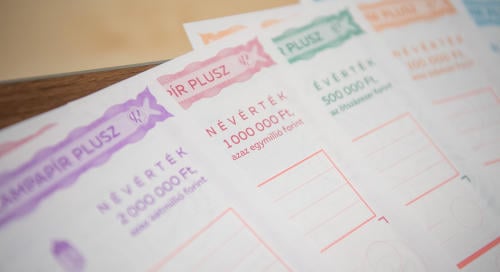 Nagy a kereslet a magyar állampapírokra, a tervezettnél többet dob piacra az ÁKK