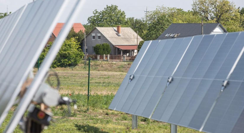 Meglepő, mire képes a kánikula: egy egész város energiaigényét fedezhetnék ezek a naperőművek