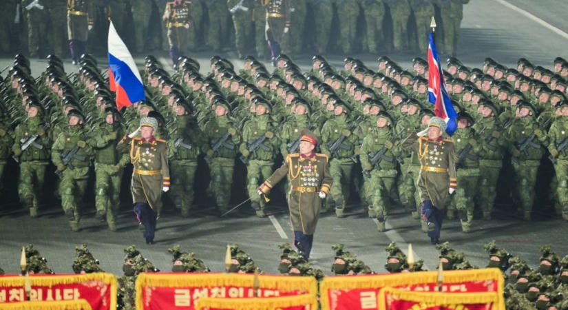 Zelenszkij: Tízezrével érkeznek az észak-korei katonák Ukrajnába