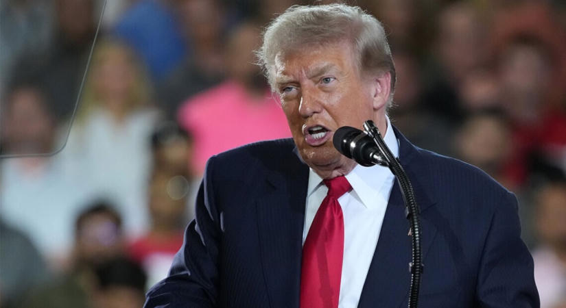 Az amerikai demokraták vizsgálatot készítenek elő Trump ellen
