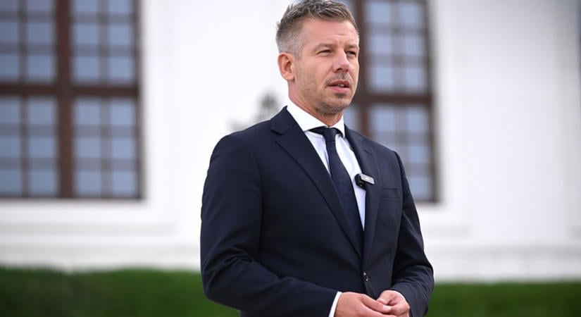 Szándékosan leöntötték borral Magyar Pétert a fesztiválon – Keményen visszavágott a miniszterelnök