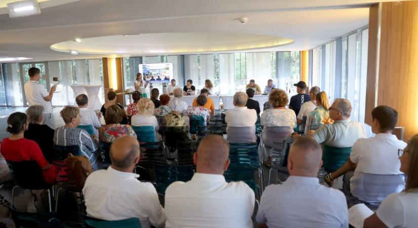 Egy asztalhoz ültek Miskolctapolca jövőjéért: súlyos számok és kemény kérdések a fürdőkről