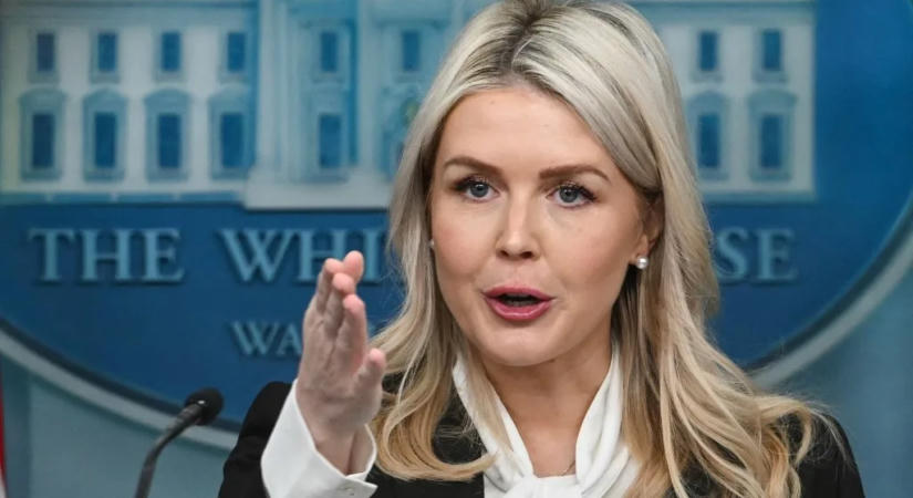 Trump: Távozik hivatalából a Fehér Ház szóvivője