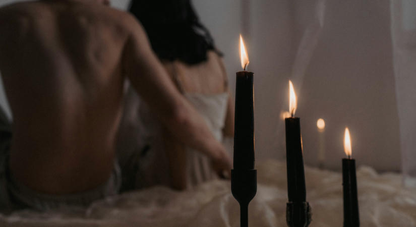 „Már az sem elég neki, ha…” – Így tolja ki a pornó az ingerküszöböt