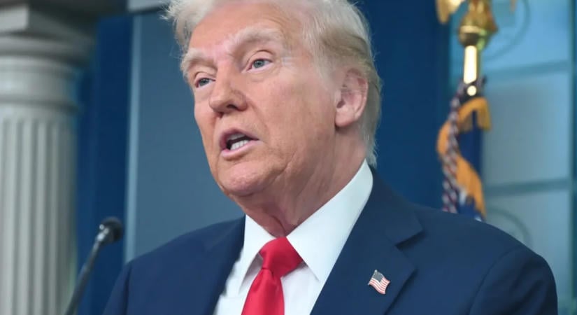 Három sajtóorgánum pert indít Donald Trump ellen a Fehér Házból való kitiltás miatt